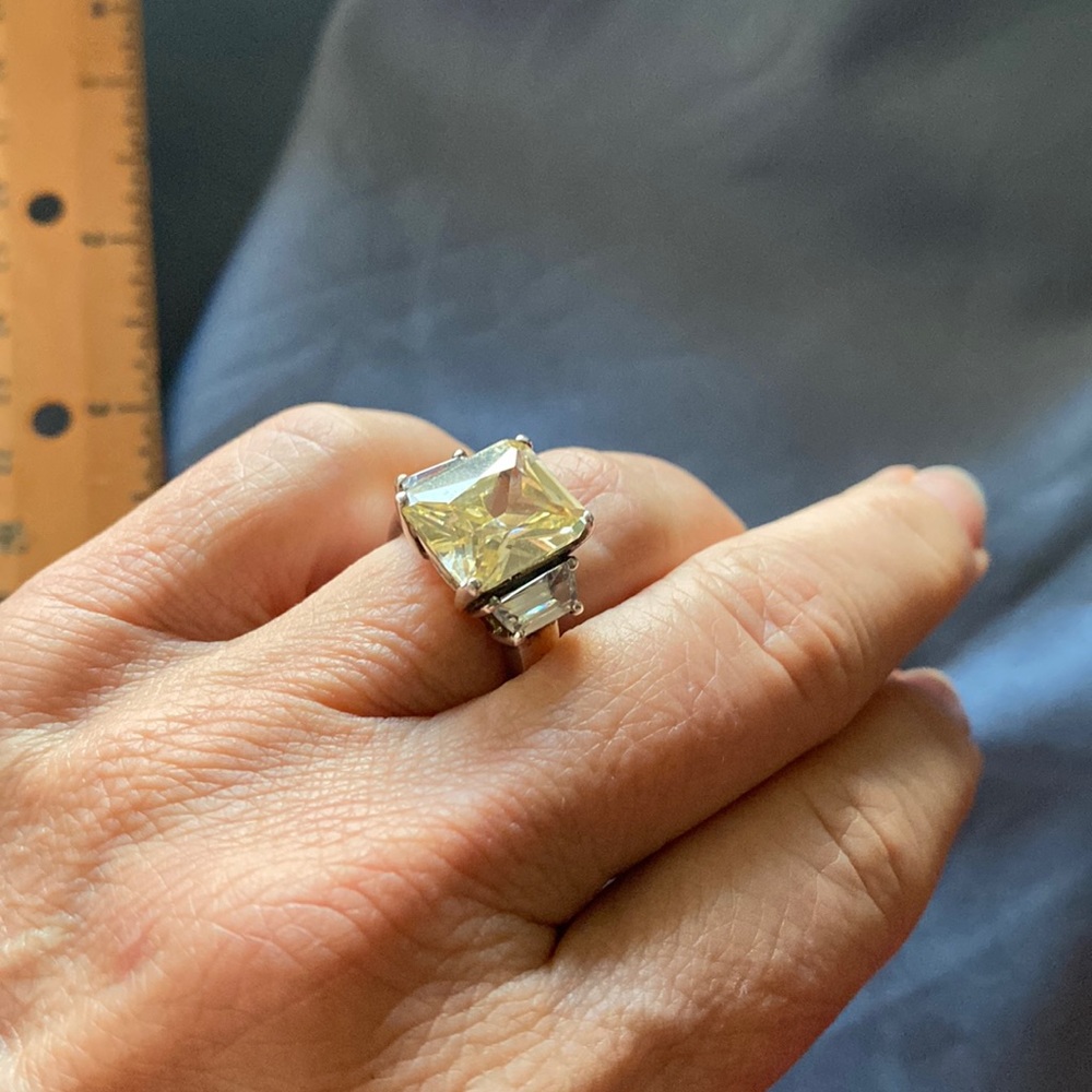 Yellow-Centered Silver Statement Ring for Women